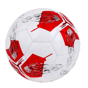 Ballon de football pakistanais de qualité supérieure, taille officielle, par TOP GOZ TRADERS, avec logo personnalisé imprimé pour les matchs. - Product Image 4