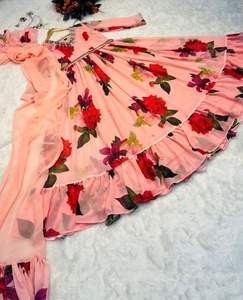 Robe en tissu imprimé numérique Georgette, imprimé Floral, belle couleur avec broderie séquentielle, travail entièrement cousu, prêt à l'emploi - Product Image 5