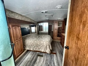 Remolque Keystone M-o-n-t-a-n-a 3400RL 2012, Usado, en Excelentes Condiciones, en Venta para Camping y Viajes - Product Image 2