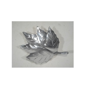 Assiette décorative de service de <span class=keywords><strong>snack</strong></span> et de nourriture en métal argenté à pointe martelée - Product Image 3