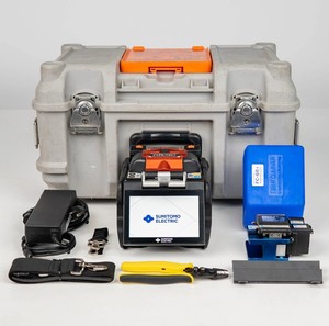 Máquina de Empalme de Fibra Óptica de Alta Definición con Alineación de Núcleo y Kit de Cuchillas para Fibra - Product Image 1