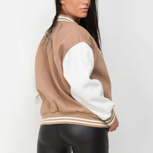 Chaqueta Universitaria Personalizable de Alta Calidad para Mujer, Transpirable, con Ribete de Piel de Oveja, Diseño Reversible de Forro Polar - Product Image 6