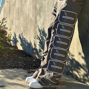 Vente en gros de pantalons évasés personnalisés pour hommes coupe-vent décontractée peignée pantalons de survêtement brodés Streetwear pantalons baggy à jambes larges - Product Image 4