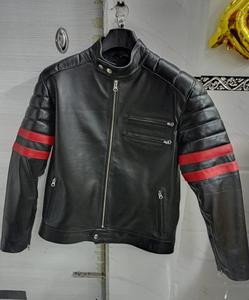 Veste de moto en cuir véritable pour hommes Différents modèles et styles pour la saison d'hiver avec fermeture éclair Veste de moto - Product Image 1