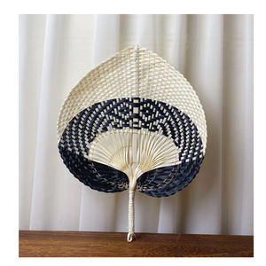 Abanico de mano de hoja de palma, abanico plegable natural para ceremonia al aire libre, fiesta, abanico de mano de bambú natural con alta calidad - Product Image 5