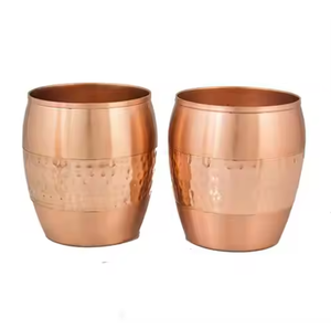 Juego de botellas de agua de cobre puro Ayurvédico, vasos de Metal elegantes para la Hidratación Diaria y una opción de regalo pensativa enfocada en la salud - Product Image 4