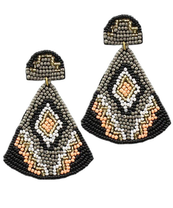 Pendientes circulares bordados con cuentas de moda hechos a mano de primera calidad Diseño elegante en marfil negro dorado de glowin fashion - Product Image 4
