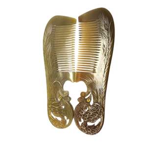 Peine de cuerno personalizable portátil Vietnam Factory Direct Pedido de baja cantidad Técnica de pulido artesanal natural - Product Image 4