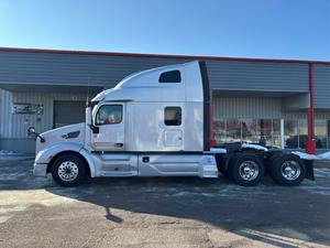 ขายรถบรรทุกมือสองปี 2021 Peterbilt 579 456 แรงม้า Cummins เกียร์ 12 สปีด Endurant Eaton Fuller พร้อมเครื่องมือช่างสำหรับงานหนัก ราคาดีที่สุด - Product Image 2