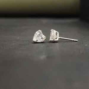 Pendientes de Oro Sólido de 18 Quilates con Diamantes en Forma de Corazón, Certificados por IGI, para Regalos de San Valentín y Aniversario - Product Image 3