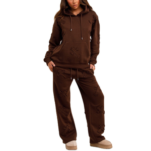 Chándal de Jogger para mujer diseñado con rayas laterales hecho para la moda de entrenamiento de gimnasio y trajes casuales de todos los días - Product Image 6