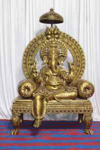 ประติมากรรมพระพิฆเนศใต้สไตล์ดั้งเดิมวัสดุเส้นใยที่ทนทานสำหรับตกแต่งงานแต่งงาน - Product Image 2