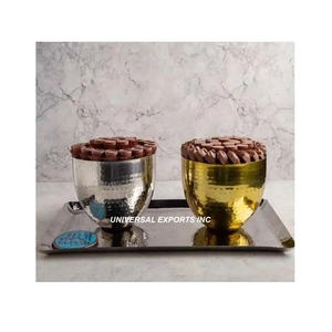 Bol à chocolat martelé en métal avec design personnalisé de pièce de monnaie arabe, bol à chocolat décoratif arabe pour les mariages saoudiens - Product Image 2