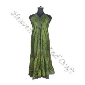 SD010 Saree / Sari / Shari indien et pakistanais vêtements de l'Inde Hippy Boho dernier traditionnel Long col en v indien Vintage Sari - Product Image 3