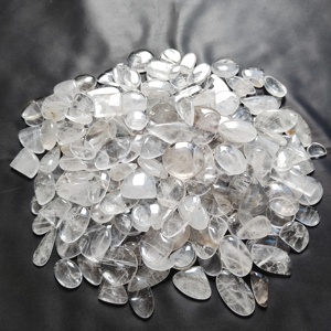 Vente en gros de pierre de quartz naturel clair de haute qualité pour la guérison et la décoration intérieure pierre cristal de meilleure qualité pour la fabrication de bijoux - Product Image 3