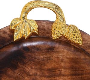 Plateau de service en bois d'acacia fait à la main avec poignée en métal plateau de taille personnalisée usage domestique meilleure qualité au meilleur prix - Product Image 3