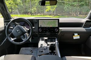 LEXUS GX 550 OVERTRAIL ปี 2024 มือสอง พวงมาลัยซ้าย/ขวา - Product Image 4