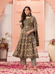 Vestidos casuales de rayón pesado confeccionados en línea tejidos con estampado de lámina y estilo elegante Sikvans a la venta - Product Image 4