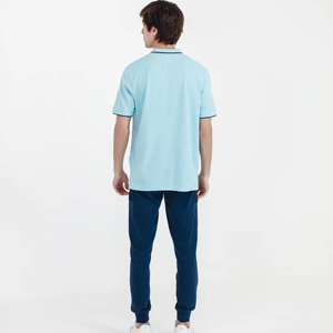 Tejido de longitud corta para hombre para Polos Patrón sólido bordado con técnicas de absorción de humedad - Product Image 2
