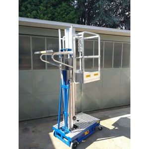 Plateforme Élévatrice Électrique E200 à Chargement Frontal Réglable pour les Secteurs de la Construction et Hôtellerie – Neuve ou d'Occasion, avec Pompe, Moteur et Propulseur - Product Image 4
