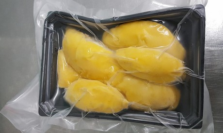 FROZEN DURIAN WHOLE PIECE RI6 FROM VIETNAM