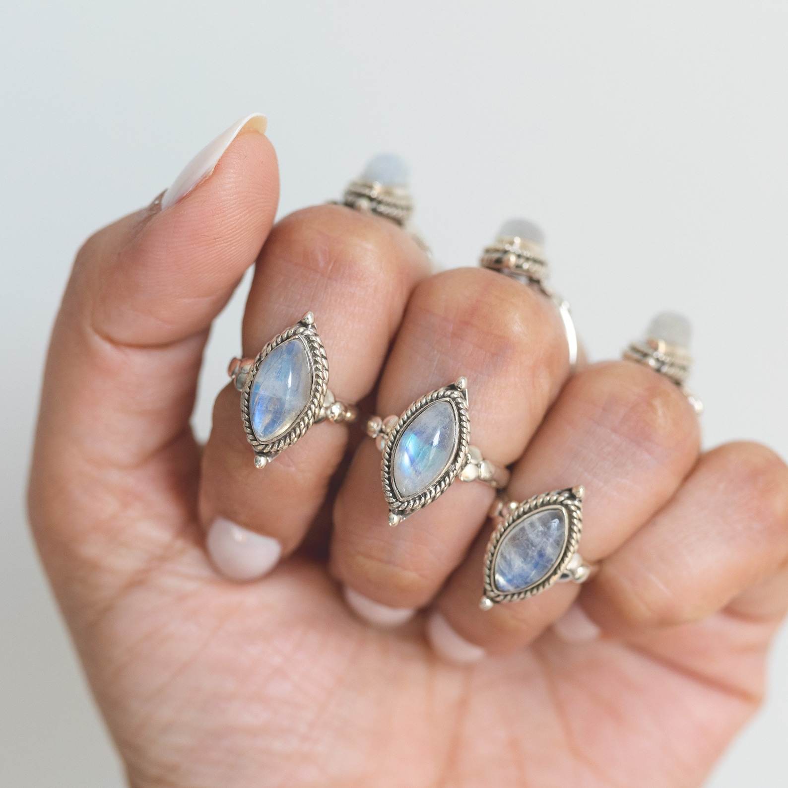 เป็นภาพ