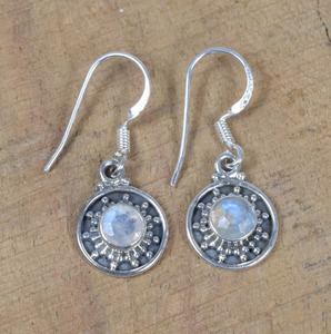 Cadeau pour les amoureux Pierre de lune de feu bleu Bijoux tendance Boucles d'oreilles pour femmes en argent sterling massif 925 parfait - Product Image 2