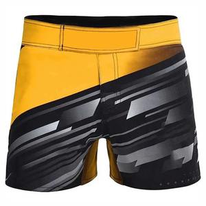 Shorts de MMA/Boxe personnalisés avec logo imprimé sur le devant, tissu respirant, séchage rapide, couleur personnalisée, entraînement d'arts martiaux pour hommes - Product Image 1