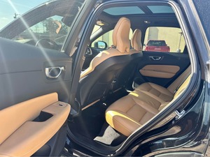 Volvo XC60 T6 Inscription 2020 Usado en Buen Estado, DIY OEM, 1 Año de Garantía, Origen Estadounidense - Product Image 5