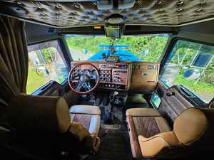 Ordinatamente usato 2003 cambio automatico Kenworth 316KW 430HP V6 131,000K 6 cilindri - Product Image 2