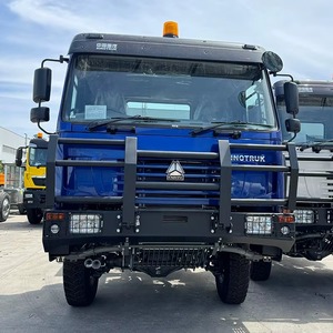 Camion tracteur d'occasion SINOTRUCK HOWO NX 6x4, conduite à gauche, diesel Euro 2, 351-450 CV, capacité de charge 31-40T, moteur Weichai, boîte manuelle - Product Image 1
