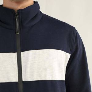 Chándal con capucha para hombre de alta calidad, cómodo y elegante, ideal para ropa informal y aventuras al aire libre - Product Image 4