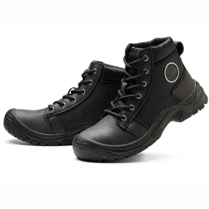 Ensemble de chaussures en cuir noir et marron de haute qualité pour hommes, conçues avec un savoir-faire haut de gamme et un style formel durable - Product Image 1