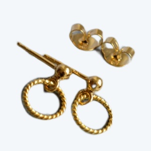 Pendientes de aro cortos de moda de Plata de Ley 925 chapados en oro de 18 quilates para mujeres y niñas Diseño de gota de moda - Product Image 4