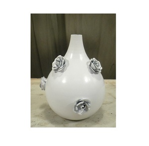 Christmas Decoration Iron Flower <b>Vase</b> Metal <b>Red</b> Hammered Design - Product Image 2