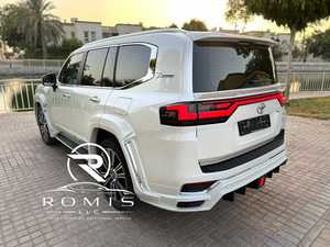 Toyota LC300 SUV Blanca, 4.0L, Gasolina Turbo Diésel V6, Automática, Faros LED, Techo Panorámico - Product Image 4
