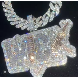 Colgante de moissanita chapado en oro sólido a medida con patrones religiosos y animales con abalorios de perlas y diamantes de cristal - Product Image 3