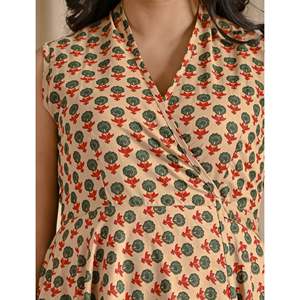 เดรสลำลองผ้าฝ้ายพิมพ์ลายสีเบจเขียวทรงไฮโลว์ ระบายอากาศได้ดี ไซส์ XS ถึงฟรีไซส์ เหมาะสำหรับใส่ไปเที่ยวคลับหรือวันสบายๆ รับผลิตแบบ ODM ปรับแต่งได้ - Product Image 2