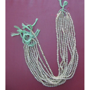 Perles d'aventurine vert clair, pierres précieuses minérales de quartz, bijoux en aventurine verte unie - Product Image 1
