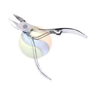 Pince à cuticules professionnelle en acier inoxydable, outil de manucure de précision, pince à cuticules de haute qualité en acier inoxydable - Product Image 4