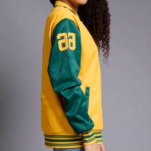 Veste de baseball bomber varsity personnalisée pour femme, broderie chenille de haute qualité, impression par sublimation, 2025 - Product Image 3