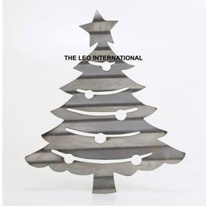 Nouveauté : Ornement de Noël suspendu en forme d'alphabet en métal aluminium avec finition argentée - Product Image 6