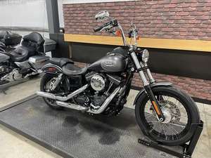 Harley Davidson Street Bob d'occasion de 2017 disponible à la vente - Product Image 5