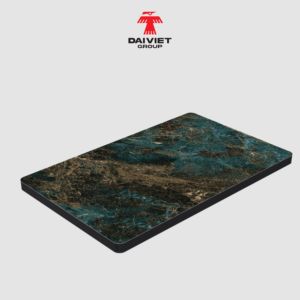 Panel de Pared de Carbón de Bambú de 5 mm, Mármol Verde Esmeralda Oscuro con Vetas Doradas, 1220x2440 mm, Fabricado en Vietnam para Hoteles y Bares de Lujo - Product Image 1