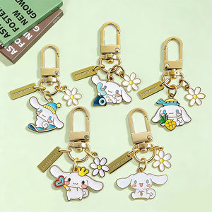 Porte-clés en métal vintage créatif, design de fruits 3D mignon, breloque de sac tendance, logo personnalisé, cadeau promotionnel pour enfants - Product Image 1