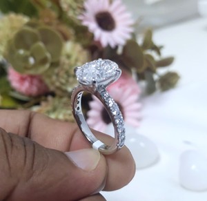 4.20 CT แหวนหมั้นเพชรที่โตในห้องปฏิบัติการทรงรี14K ทองคำขาวเครื่องประดับเพชรคลาสสิกไม่เหมือนใครแหวนแต่งงานผู้หญิง - Product Image 2