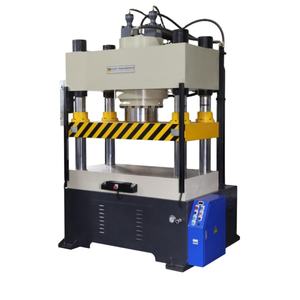 Prensa de cuatro columnas YIHUI de 300 toneladas con servomotor para estampado multimaterial de soportes de sensores automotrices, precisión de 0.01 mm y motor de alta eficiencia con 60% de ahorro de energía - Product Image 1