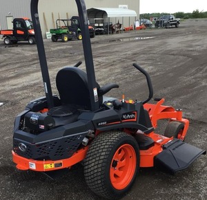 Tondeuse à gazon à rayon de braquage nul de haute qualité, d'occasion, pour Z252, industrielle, 2 temps, 190 cm³, en stock et prête à être expédiée - Product Image 4