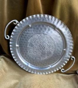 Plateau de service en métal de designer traditionnel fait à la main au meilleur prix avec design de fleurs à poignée lourde - Product Image 4