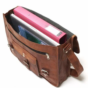 Nouvel arrivage Sac à dos spacieux et élégant pour ordinateur portable en cuir pur personnalisé fait à la main en cuir véritable de luxe professionnel au look intemporel - Product Image 1